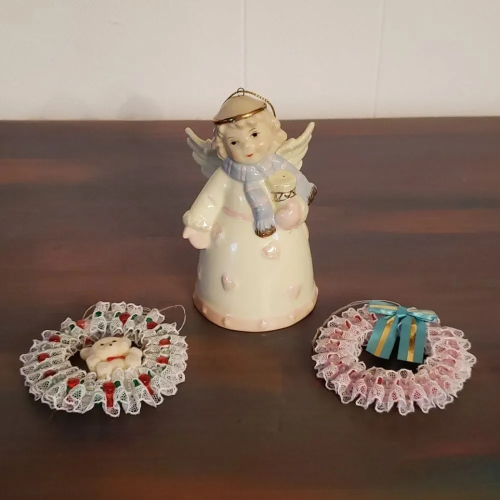 Lot of 3 Vintage Christmas Ornaments